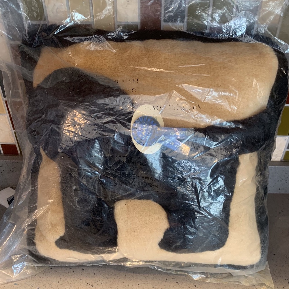 JAAG Plush 3D black dog pillow